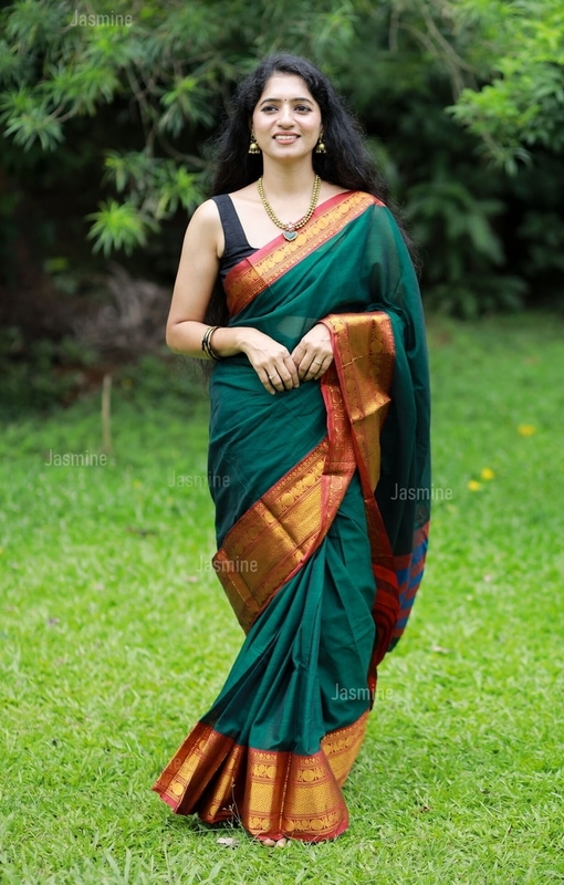 Ezhil - எழில் ( Authentic Narayanpet Handloom ) Ezhil - எழில் ( Authentic Narayanpet Handloom )