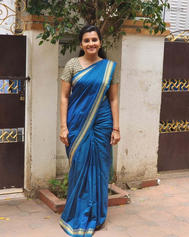 Vaidehi - वैदेही ( Plain Soft Cotton ) Vaidehi - वैदेही ( Plain Soft Cotton )