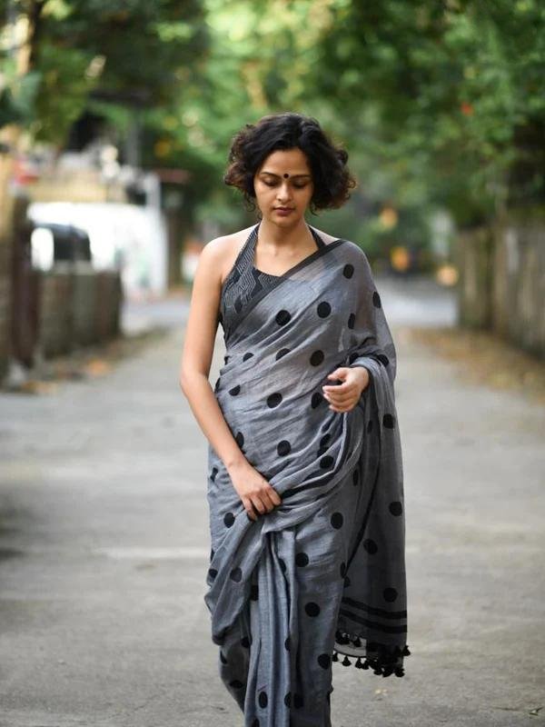 Bijli - बिजली ( Khadi cotton sarees ) Bijli - बिजली ( Khadi cotton sarees )