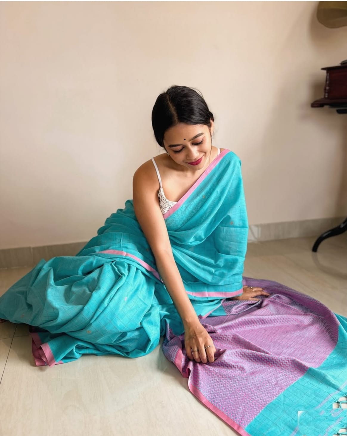 Sharanya - शरण्या ( Khadi cotton sarees ) Sharanya - शरण्या ( Khadi cotton sarees )