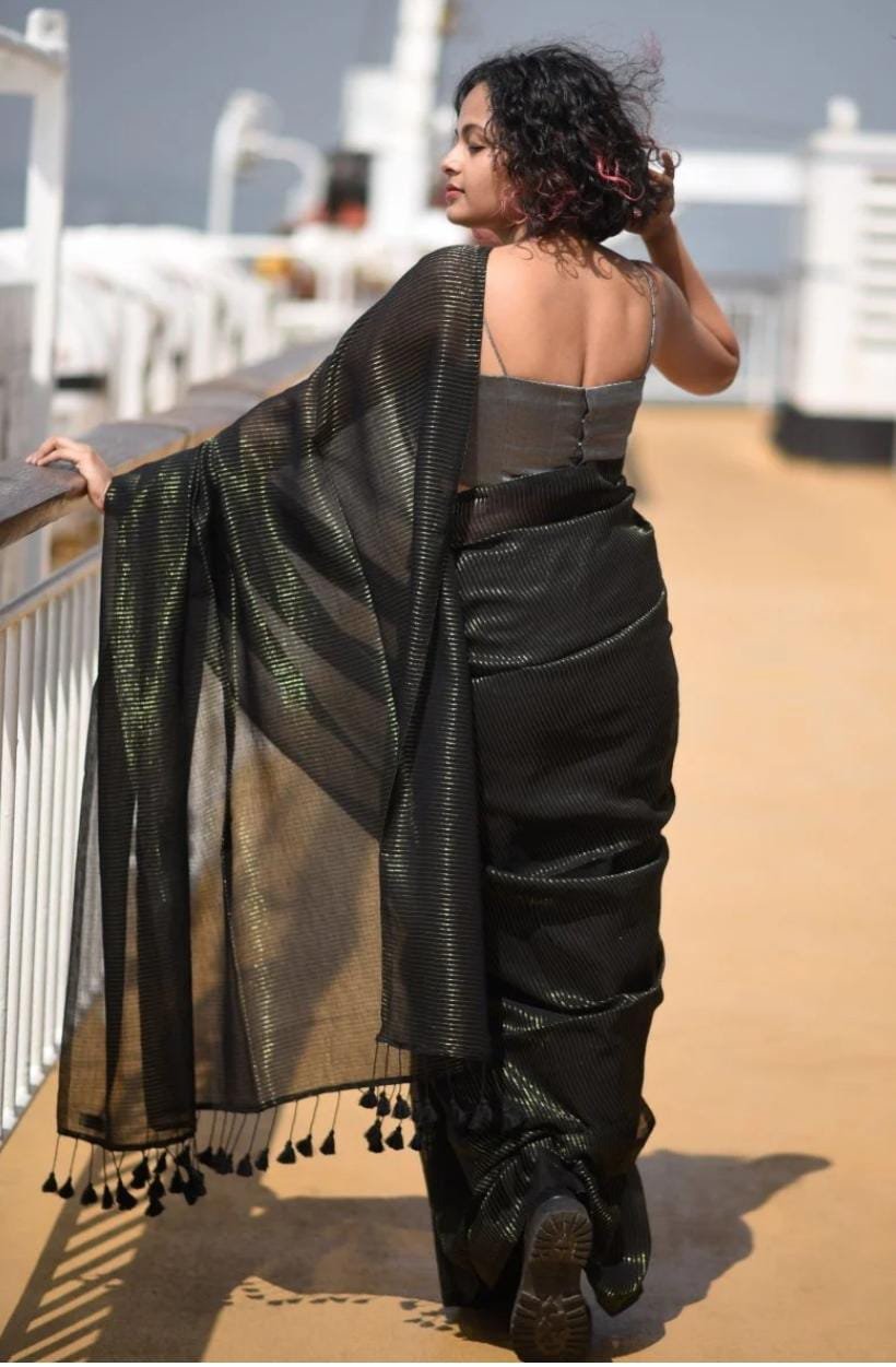 Rasika - रसिका ( Khadi cotton sarees ) Rasika - रसिका ( Khadi cotton sarees )