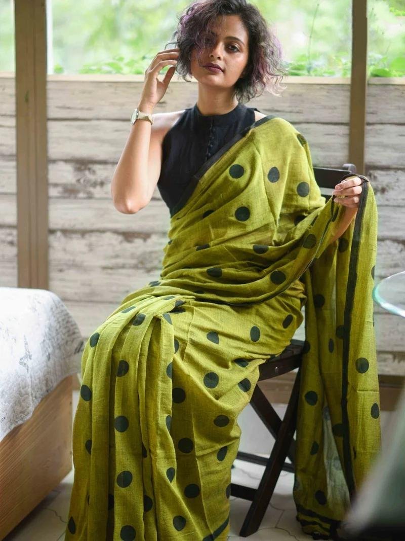 Chandni - चांदनी ( Khadi cotton sarees ) Chandni - चांदनी ( Khadi cotton sarees )