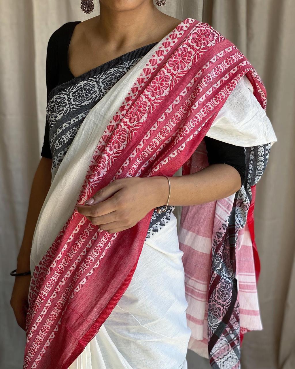 Hrisha - हृषा ( Khadi cotton sarees ) Hrisha - हृषा ( Khadi cotton sarees )
