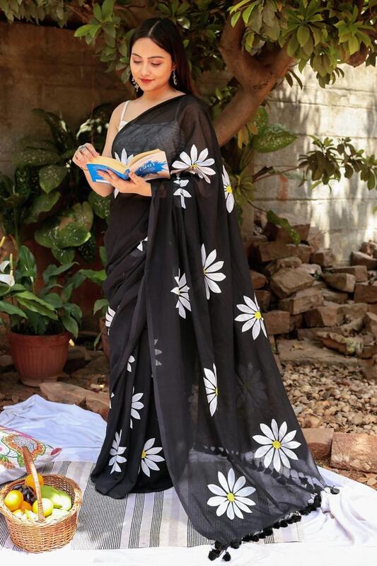 Sayantika - সায়ন্তিকা ( Mul cotton sarees ) Sayantika - সায়ন্তিকা ( Mul cotton sarees )