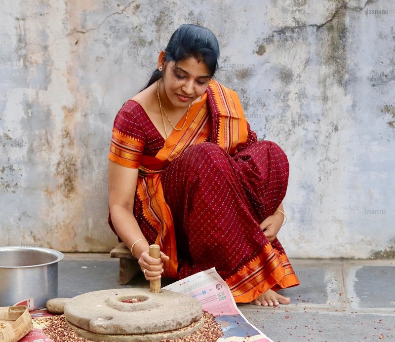 Shravani - శ్రావణీ ( Pure cotton sarees - Handloom ) Shravani - శ్రావణీ ( Pure cotton sarees - Handloom )