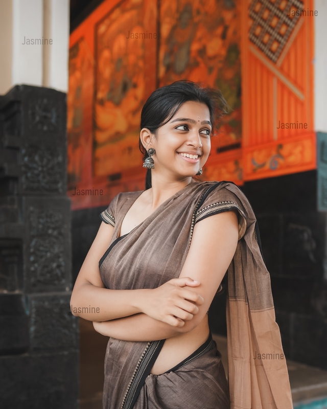Thiya - तिया ( Premium Soft cotton ) Thiya - तिया ( Premium Soft cotton )