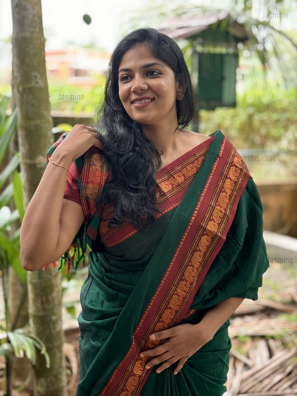 Sireesha - సిరీష ( Narayanpet cotton sarees ) Sireesha - సిరీష ( Narayanpet cotton sarees )