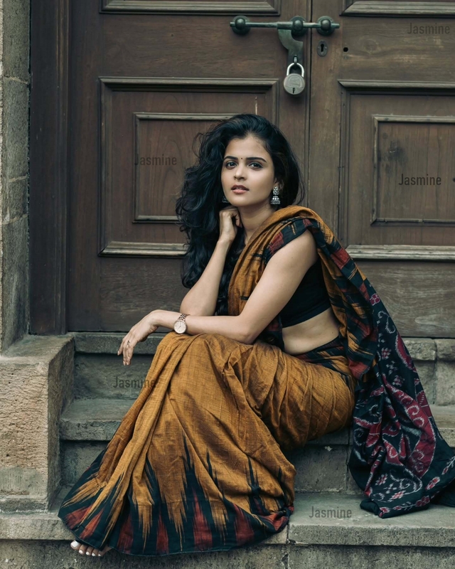 Dharani - ధరణి ( Pure Soft cotton sarees ) Dharani - ధరణి ( Pure Soft cotton sarees )