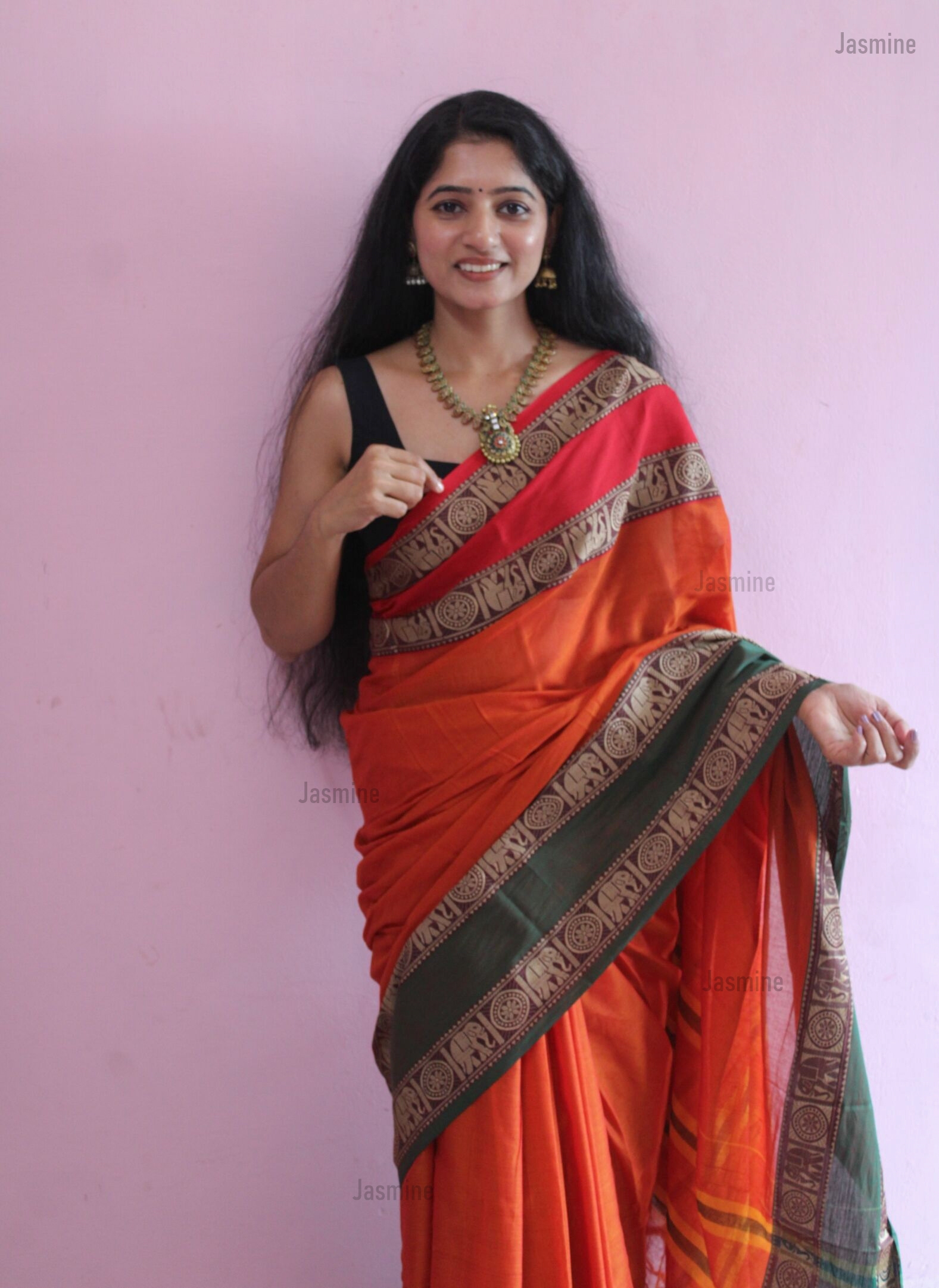 Vrishika - वृषिका ( Narayanpet cotton sarees ) Vrishika - वृषिका ( Narayanpet cotton sarees )