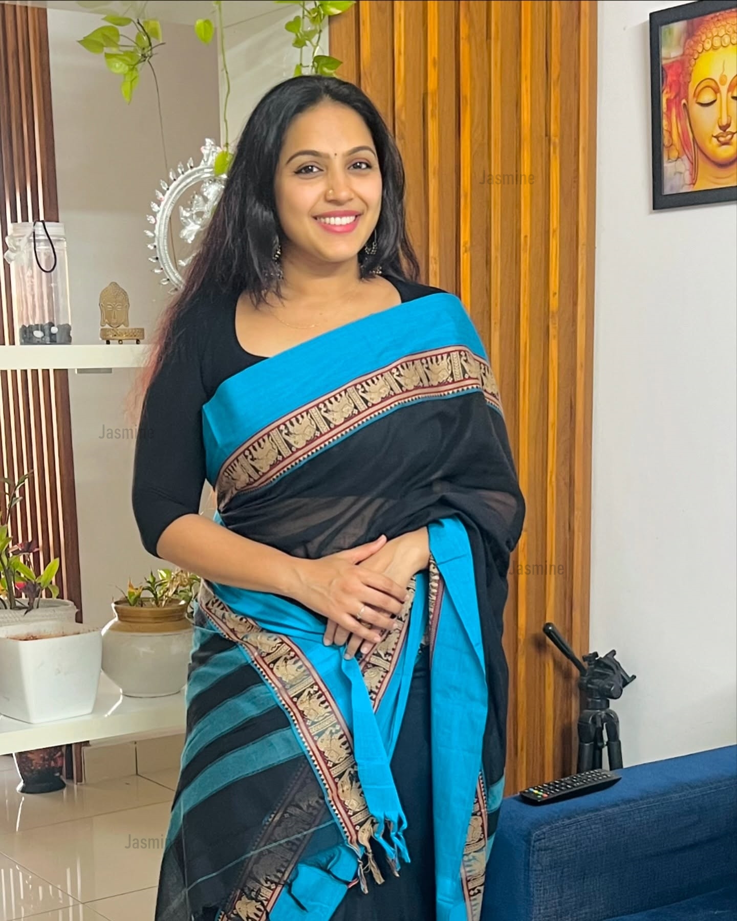 Mayil - മയില് ( Authentic Narayanpet Handloom ) Mayil - മയില് ( Authentic Narayanpet Handloom )