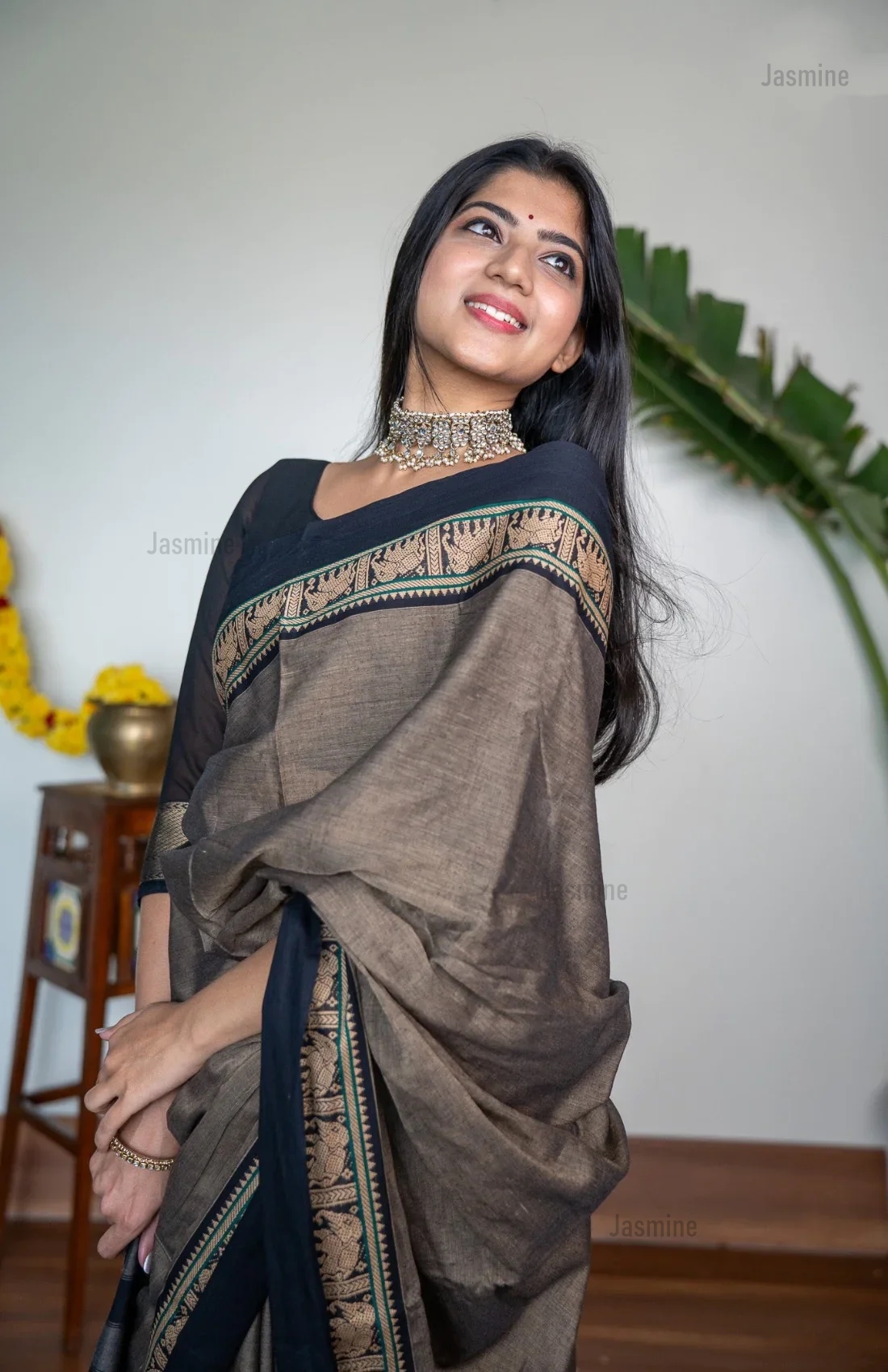 Mayil - മയില് ( Authentic Narayanpet Handloom ) Mayil - മയില് ( Authentic Narayanpet Handloom )