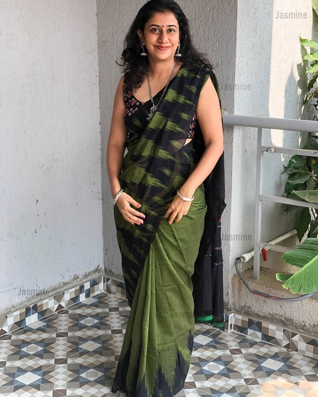 Tarini - तारिणी ( Pure Soft cotton sarees ) Tarini - तारिणी ( Pure Soft cotton sarees )