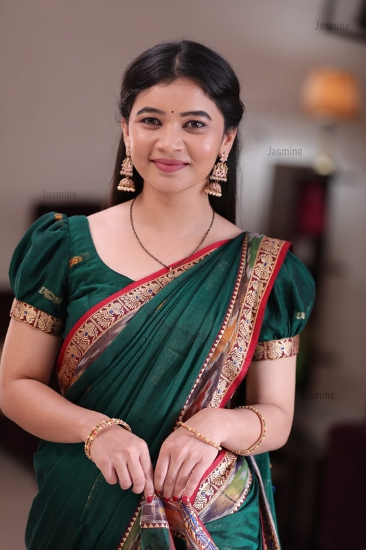 Navilika - నవిలిక ( Authentic Narayanpet cotton sarees ) Navilika - నవిలిక ( Authentic Narayanpet cotton sarees )