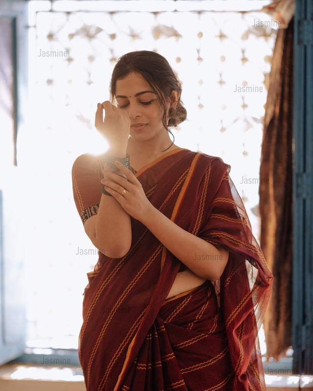 Malini - மாலினி ( Authentic Narayanpet cotton sarees ) Malini - மாலினி ( Authentic Narayanpet cotton sarees )