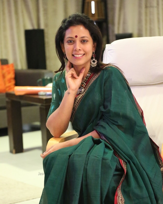 Subarna - সুবর্ণা ( Authentic Narayanpet cotton sarees ) Subarna - সুবর্ণা ( Authentic Narayanpet cotton sarees )