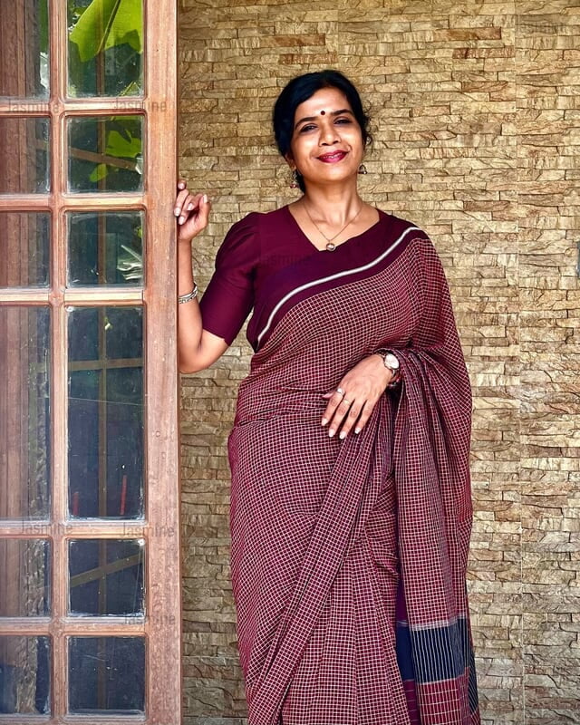 Rinisha - रिनिशा ( Authentic Patteda Anchu ) Rinisha - रिनिशा ( Authentic Patteda Anchu )