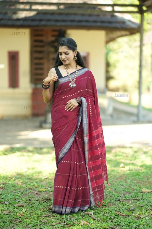 Raveena - రవీనా ( Narayanpet cotton sarees ) Raveena - రవీనా ( Narayanpet cotton sarees )