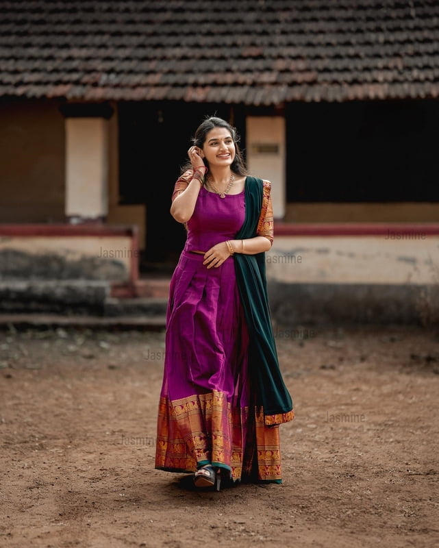 Hasini - హాసిని ( Narayanpet Half Saree Material ) Hasini - హాసిని ( Narayanpet Half Saree Material )